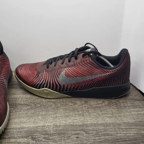 Nike Kobe Mentality 818952-002 Men's Size 14 Red Black